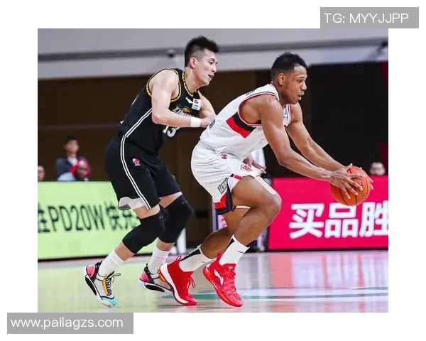 赛后分析：广州篮球队与南京篮球队的团队协作表现及其影响因素探讨